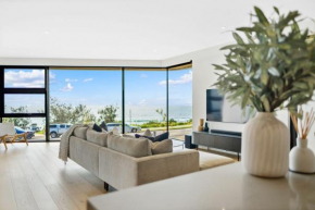Coolum Luxe Apt First Bay 122
